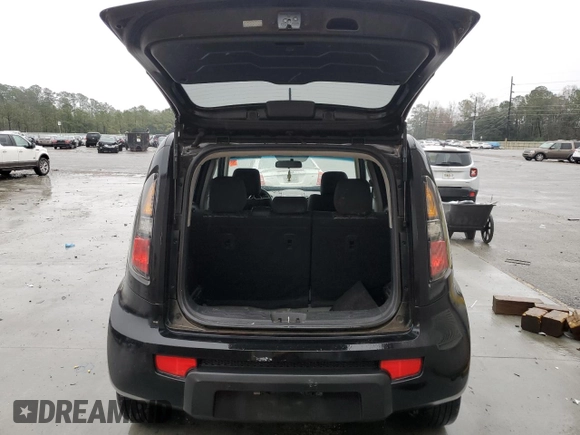 2011 Kia Soul + with VIN KNDJT2A22B7198811, listed as a Copart auction lot 47945175 with 297,493 mi miles and Salvage Title. Bid and sale history available at carsss.com. Image 6.