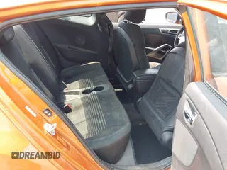 2012 Hyundai Veloster w/Gray Int с VIN KMHTC6AD0CU043402, выставлен на аукционе IAAI как лот 42406321 с пробегом 116 734 миль миль и . История ставок и продаж доступна на DreamBid. Изображение 8.