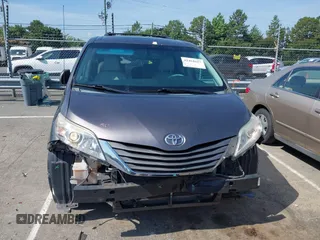 2013 Toyota Sienna XLE AAS с VIN 5TDYK3DC4DS335199, выставлен на аукционе IAAI как лот 42464627 с пробегом 163 269 миль миль и . История ставок и продаж доступна на DreamBid. Изображение 13.