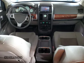 2008 Chrysler Town & Country Touring with VIN 2A8HR54P58R668092, listed as a Copart auction lot 81350454 with 228,134 mi miles and Salvage Title. Bid and sale history available at carsss.com. Image 8.