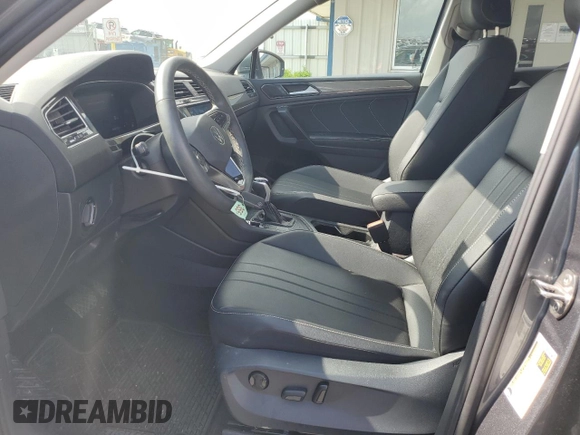 2023 Volkswagen Tiguan SE with VIN 3VVNB7AX5PM066685, listed as a Copart auction lot 61193465 with 44,816 mi miles and Salvage title. Bid and sale history available at DreamBid. Image 7.