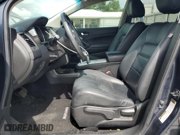 2014 Nissan Murano SL z VIN JN8AZ1MU7EW415919, wystawiony jako Copart lot #58045225 z przebiegiem 117 286 mil mil oraz Czysty tytuł • Clean title. Historia ofert i sprzedaży dostępna na DreamBid. Obrazek 7.