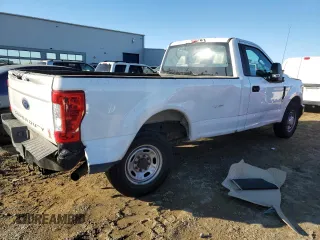 2019 Ford Super Duty F-250 SRW XL with VIN 1FTBF2A65KED83977, listed as a Copart auction lot 41537465 with 97,457 mi miles and Salvage Title. Bid and sale history available at carsss.com. Image 3.