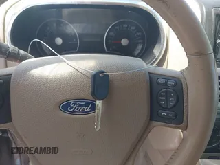 2010 Ford Explorer XLT with VIN 1FMEU6DE9AUA38321, listed as a IAAI auction lot 41817817 with 204,623 mi miles. Bid and sale history available at carsss.com. Image 11.