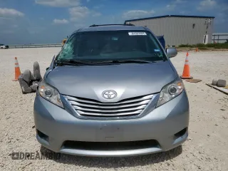 2017 Toyota Sienna LE Auto Access Seat with VIN 5TDKZ3DC7HS843304, listed as a Copart auction lot 64303995 with 126,195 mi miles and Salvage title. Bid and sale history available at DreamBid. Image 5.