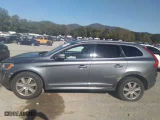 2017 Volvo XC60 Inscription with VIN YV440MDU0H2207703, listed as a IAAI auction lot 40400202 with 49,387 mi miles. Bid and sale history available at carsss.com. Image 15.