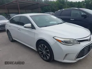 2016 Toyota Avalon Limited z VIN 4T1BK1EB7GU235304, wystawiony jako IAAI lot #42443795 z przebiegiem 197 261 mil mil oraz . Historia ofert i sprzedaży dostępna na DreamBid. Obrazek 13.