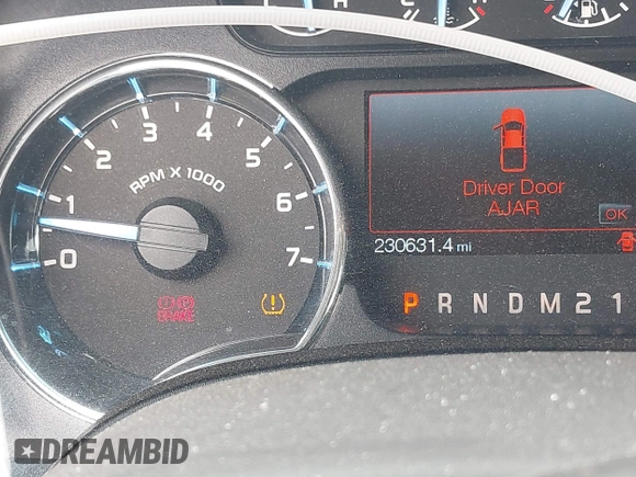 2011 Ford F-150 XL with VIN 1FTFW1CF0BFA17444, listed as a IAAI auction lot 42110691 with 230,631 mi miles and . Bid and sale history available at DreamBid. Image 15.