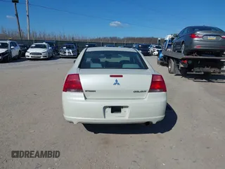 2008 Mitsubishi Galant ES z VIN 4A3AB36FX8E029402, wystawiony jako IAAI lot #41875291 z przebiegiem 101 021 mil mil oraz . Historia ofert i sprzedaży dostępna na DreamBid. Obrazek 16.