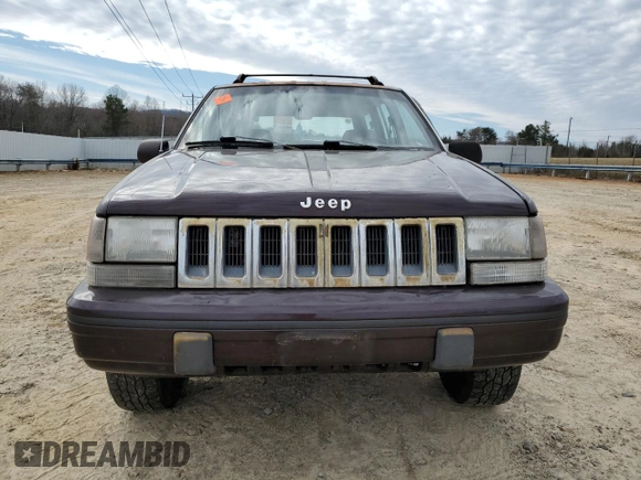 1993 Jeep Grand Wagoneer z VIN 1J4GZ88Y6PC711184, wystawiony jako Copart lot #46785895 z przebiegiem 280 127 mil mil oraz Czysty tytuł • Clean title. Historia ofert i sprzedaży dostępna na DreamBid. Obrazek 5.