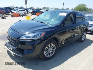 2022 Ford Escape SE z VIN 1FMCU9G68NUA10450, wystawiony jako IAAI lot #42481873 z przebiegiem 60 661 mil mil oraz . Historia ofert i sprzedaży dostępna na DreamBid. Obrazek 2.
