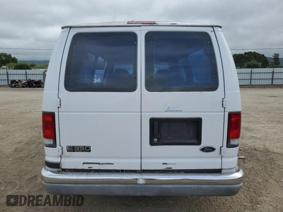 2001 Ford Econoline Passenger XL with VIN 1FBSS31L41HB19352, listed as a Copart auction lot 53101325 with 101,807 mi miles and Salvage title. Bid and sale history available at DreamBid. Image 6.