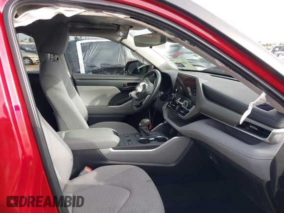 2023 Toyota Highlander L z VIN 5TDKDRAH9PS526978, wystawiony jako IAAI lot #40818784 z przebiegiem 82 801 mil mil oraz . Historia ofert i sprzedaży dostępna na DreamBid. Obrazek 5.