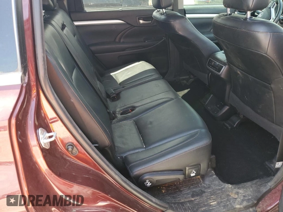 2017 Toyota Highlander XLE с VIN 5TDJZRFH0HS440367, выставлен на аукционе Copart как лот 61135715 с пробегом 125 959 миль миль и Списание • Salvage title. История ставок и продаж доступна на DreamBid. Изображение 11.