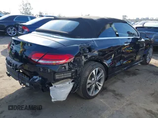 2019 Mercedes-Benz C 300 with VIN WDDWK8DB6KF827909, listed as a IAAI auction lot 41614128 with 55,903 mi miles and . Bid and sale history available at carsss.com. Image 4.