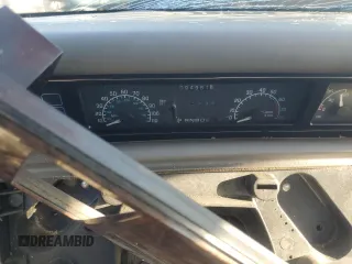 1993 Buick Regal Custom с VIN 2G4WB54L0P1415898, выставлен на аукционе Copart как лот 76933634 с пробегом 94 951 миль миль и Чистый • Clean title. История ставок и продаж доступна на DreamBid. Изображение 9.