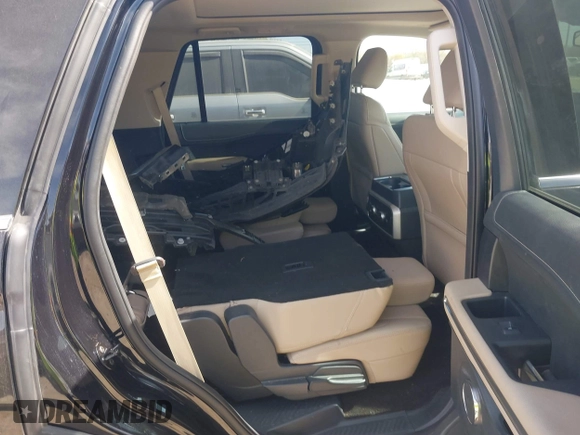 2022 Ford Expedition XLT with VIN 1FMJU1HT1NEA48965, listed as a IAAI auction lot 41792241 with 36,488 mi miles. Bid and sale history available at carsss.com. Image 8.
