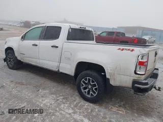 2018 Chevrolet Colorado 4WD Work Truck z VIN 1GCGTBEN3J1271023, wystawiony jako IAAI lot #41013812 z przebiegiem 124 032 mil mil oraz . Historia ofert i sprzedaży dostępna na DreamBid. Obrazek 3.