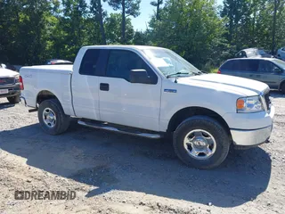 2008 Ford F-150 XLT z VIN 1FTPX14538FB54216, wystawiony jako IAAI lot #42725904 z przebiegiem 214 585 mil mil oraz . Historia ofert i sprzedaży dostępna na DreamBid. Obrazek 1.