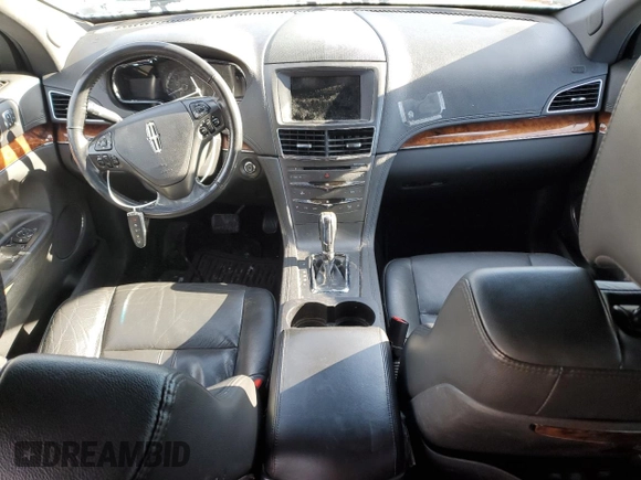 2019 Lincoln MKT with VIN 2LMHJ5NK2KBL00972, listed as a Copart auction lot 85290784 with 309,776 mi miles and Salvage Title. Bid and sale history available at DreamBid. Image 8.