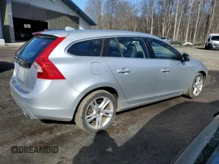 2015 Volvo V60 T5 Drive-E Premier z VIN YV140MEK6F1225135, wystawiony jako Copart lot #47532495 z przebiegiem 119 872 mil mil oraz Czysty tytuł • Clean title. Historia ofert i sprzedaży dostępna na DreamBid. Obrazek 3.