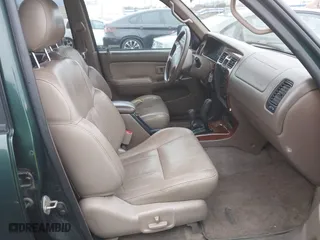 2000 Toyota 4Runner Limited with VIN JT3HN87R6Y9044393, listed as a IAAI auction lot 41797593 with 305,243 mi miles. Bid and sale history available at carsss.com. Image 5.