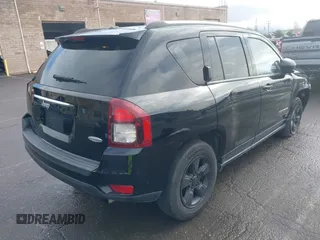 2017 Jeep Compass High Altitude z VIN 1C4NJCEB9HD160736, wystawiony jako IAAI lot #41501729 z przebiegiem 100 498 mil mil oraz . Historia ofert i sprzedaży dostępna na DreamBid. Obrazek 4.
