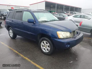 2002 Toyota Highlander with VIN JTEGF21A520058345, listed as a IAAI auction lot 41567610 with 117,736 mi miles. Bid and sale history available at carsss.com. Image 1.