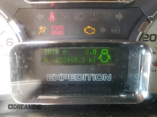 2007 Ford Expedition Eddie Bauer z VIN 1FMFU17557LA55621, wystawiony jako Copart lot #60856985 z przebiegiem 202 468 mil mil oraz Szkoda całkowita • Salvage title. Historia ofert i sprzedaży dostępna na DreamBid. Obrazek 9.