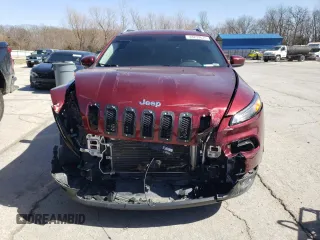 2018 Jeep Cherokee Latitude Plus with VIN 1C4PJLLB8JD622754, listed as a Copart auction lot 48239075 with 212,331 mi miles and Salvage Title. Bid and sale history available at carsss.com. Image 5.