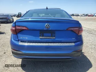 2024 Volkswagen Jetta SE z VIN 3VW7M7BU4RM097495, wystawiony jako Copart lot #56818645 z przebiegiem 6 762 mil mil oraz Szkoda całkowita • Salvage title. Historia ofert i sprzedaży dostępna na DreamBid. Obrazek 6.