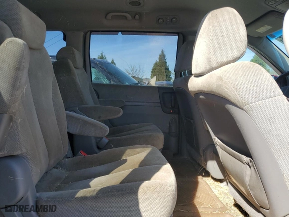 2006 Kia Sedona LX with VIN KNDMB233166042843, listed as a Copart auction lot 53064215 with 151,390 mi miles and Clean Title. Bid and sale history available at carsss.com. Image 11.