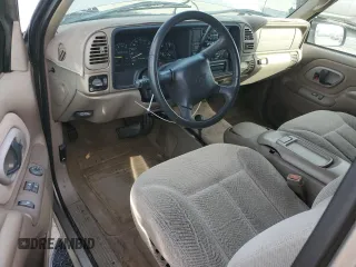 1998 Chevrolet Silverado 1500 with VIN 1GCEK19R1WE171942, listed as a Copart auction lot 46476505 with 219,527 mi miles and Salvage Title. Bid and sale history available at DreamBid. Image 8.