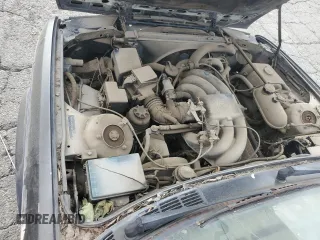 1987 BMW 3 Series z VIN WBABB2303H1942637, wystawiony jako Copart lot #59732834 z przebiegiem 167 593 mil mil oraz Szkoda całkowita • Salvage title. Historia ofert i sprzedaży dostępna na DreamBid. Obrazek 11.