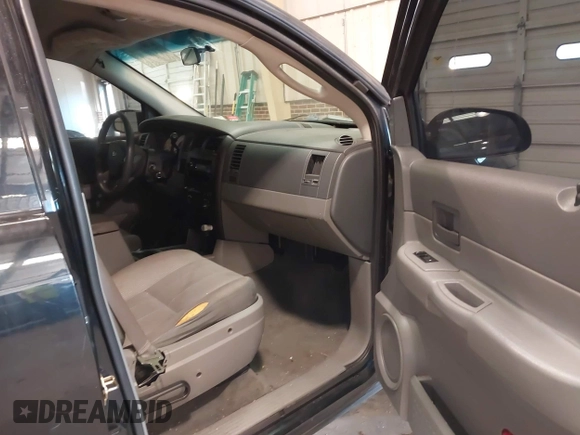 2006 Dodge Durango SXT with VIN 1D4HD38K16F129744, listed as a IAAI auction lot 41006004 with 237,951 mi miles and . Bid and sale history available at DreamBid. Image 5.