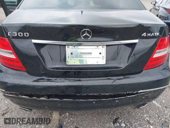 2013 Mercedes-Benz C 300 Sport with VIN WDDGF8AB0DR245657, listed as a IAAI auction lot 42460463 with 115,532 mi miles and . Bid and sale history available at DreamBid. Image 6.