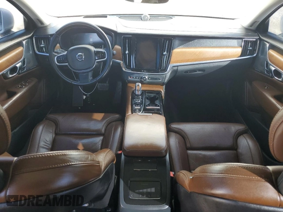 2018 Volvo S90 Inscription with VIN LVYBC0AL7JP031577, listed as a Copart auction lot 38838534 with 128,882 mi miles and Non Repairable. Bid and sale history available at carsss.com. Image 8.