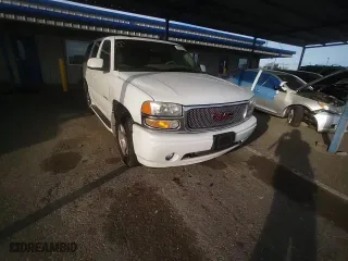 2003 GMC Yukon Denali with VIN 1GKEK63U23J340495, listed as a Copart auction lot 46332495 with 217,873 mi miles and Salvage Title. Bid and sale history available at carsss.com. Image 12.