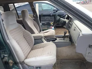 1994 Jeep Grand Cherokee Laredo with VIN 1J4GZ58S9RC215874, listed as a IAAI auction lot 42577378 with 230,824 mi miles and . Bid and sale history available at DreamBid. Image 5.