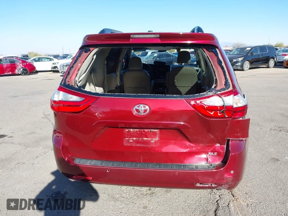 2015 Toyota Sienna XLE with VIN 5TDYK3DCXFS621190, listed as a IAAI auction lot 41646481 with 173,817 mi miles. Bid and sale history available at carsss.com. Image 16.