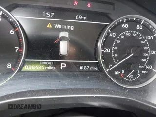 2024 Mitsubishi Outlander SE z VIN JA4J4VA86RZ039124, wystawiony jako IAAI lot #42374808 z przebiegiem 38 484 mil mil oraz . Historia ofert i sprzedaży dostępna na DreamBid. Obrazek 7.