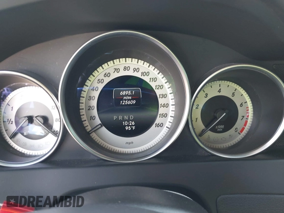 2015 Mercedes-Benz C 250 с VIN WDDGJ4HB2FG406506, выставлен на аукционе IAAI как лот 42429753 с пробегом 125 609 миль миль и . История ставок и продаж доступна на DreamBid. Изображение 15.