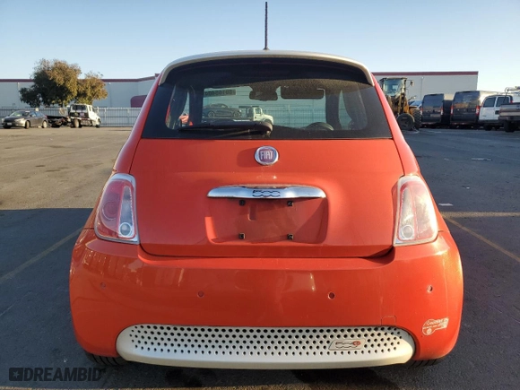 2015 FIAT 500e with VIN 3C3CFFGE8FT503243, listed as a Copart auction lot 80165404 with 69,114 mi miles and Clean Title. Bid and sale history available at carsss.com. Image 6.