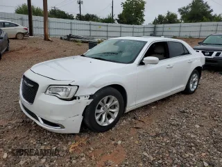 2016 Chrysler 300 Anniversary Edition z VIN 2C3CCAAG6GH216922, wystawiony jako Copart lot #72765074 z przebiegiem 145 196 mil mil oraz Szkoda całkowita • Salvage title. Historia ofert i sprzedaży dostępna na DreamBid. Obrazek 1.