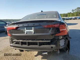 2024 Volvo S60 Plus Black Edition z VIN 7JRL12FH3RG319885, wystawiony jako Copart lot #52808015 z przebiegiem 12 668 mil mil oraz Szkoda całkowita • Salvage title. Historia ofert i sprzedaży dostępna na DreamBid. Obrazek 6.