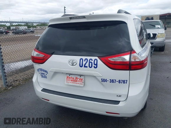 2017 Toyota Sienna LE Auto Access Seat with VIN 5TDKZ3DCXHS896658, listed as a IAAI auction lot 41973933 with 1 mi miles. Bid and sale history available at carsss.com. Image 16.