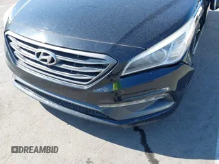 2015 Hyundai Sonata Limited z VIN 5NPE34AF1FH052496, wystawiony jako IAAI lot #42183861 z przebiegiem 147 299 mil mil oraz . Historia ofert i sprzedaży dostępna na DreamBid. Obrazek 17.