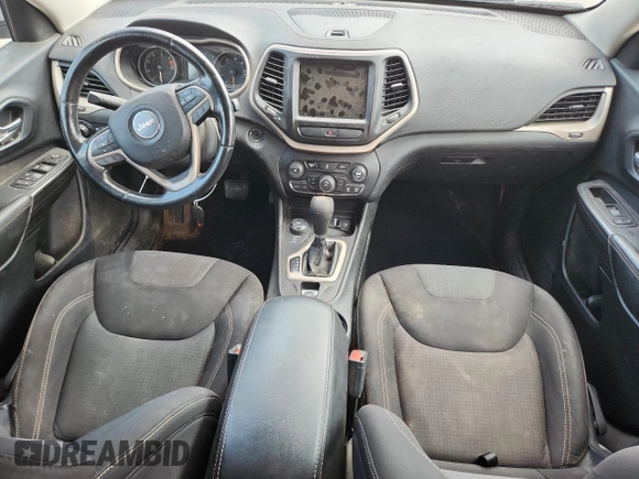 2017 Jeep Cherokee Latitude с VIN 1C4PJMCB5HW501880, выставлен на аукционе Copart как лот 62680875 с пробегом 185 491 миль миль и На запчасти • Non repairable. История ставок и продаж доступна на DreamBid. Изображение 8.