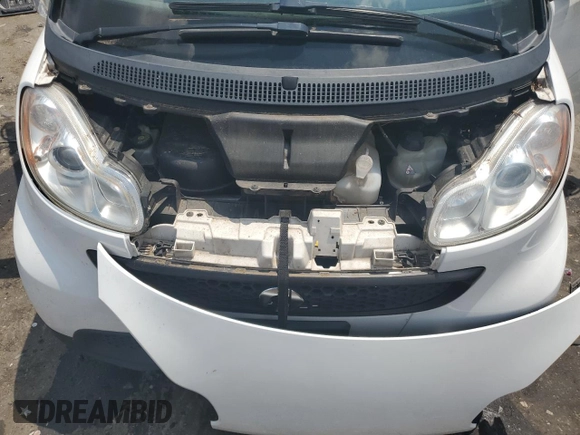 2015 Smart fortwo Passion with VIN WMEEJ3BA6FK819930, listed as a Copart auction lot 64722495 with 106,124 mi miles and Clean title. Bid and sale history available at DreamBid. Image 11.