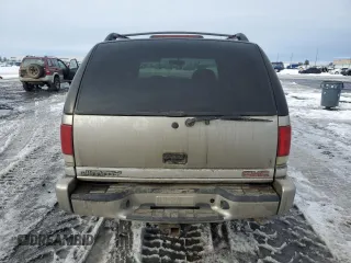2001 GMC Jimmy SLE with VIN 1GKDT13W512196056, listed as a Copart auction lot 46338225 with 205,918 mi miles and Salvage Title. Bid and sale history available at carsss.com. Image 6.